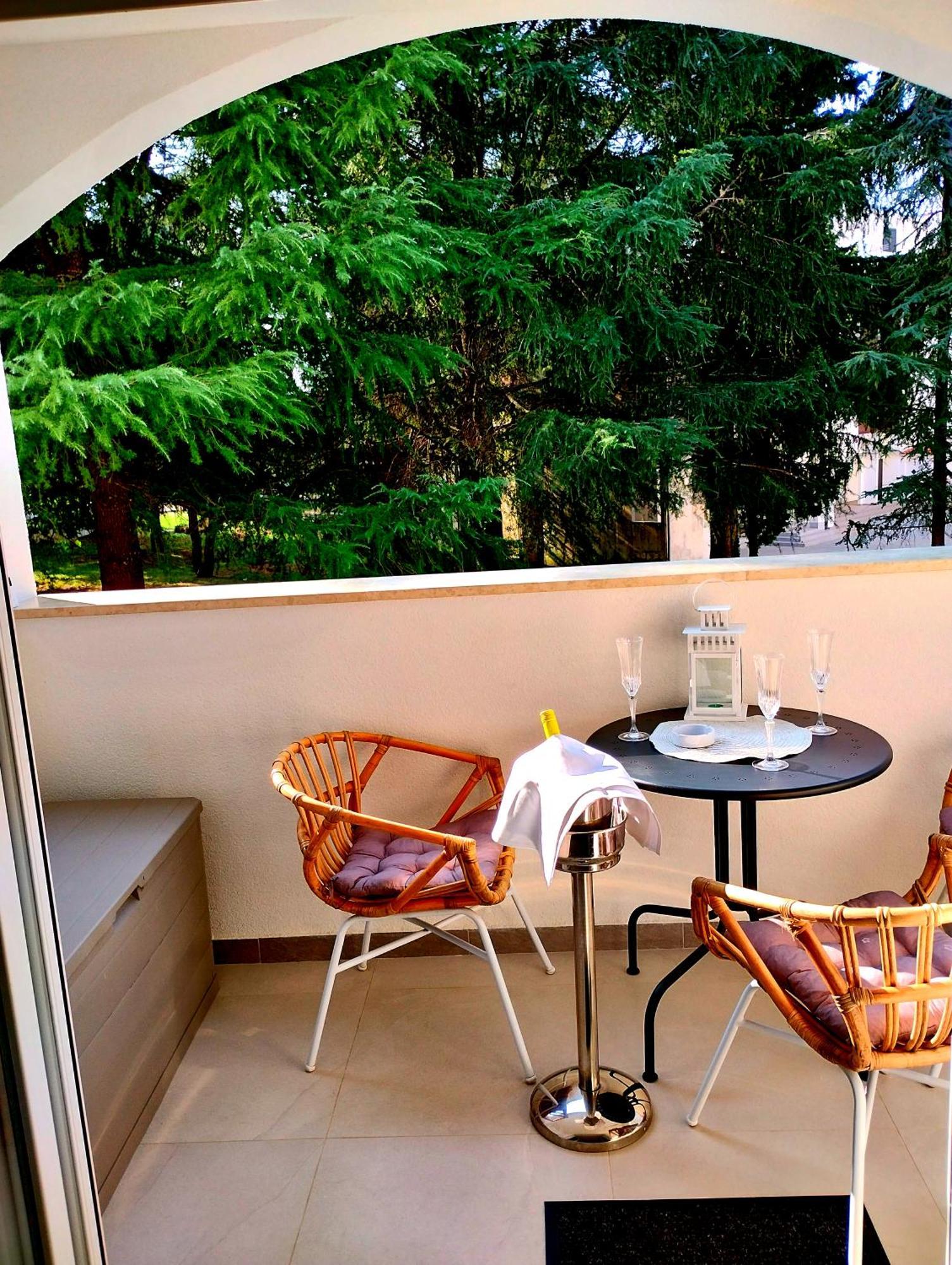 Premium Apartment Eden 波雷奇 外观 照片